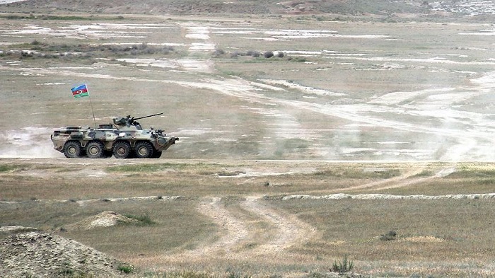 Un soldat azerbaidjanais tué dans des bombardements arméniens